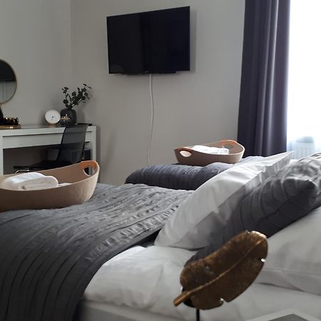 MARZEC Apartamenty Gniezno Pokój zdjęcie