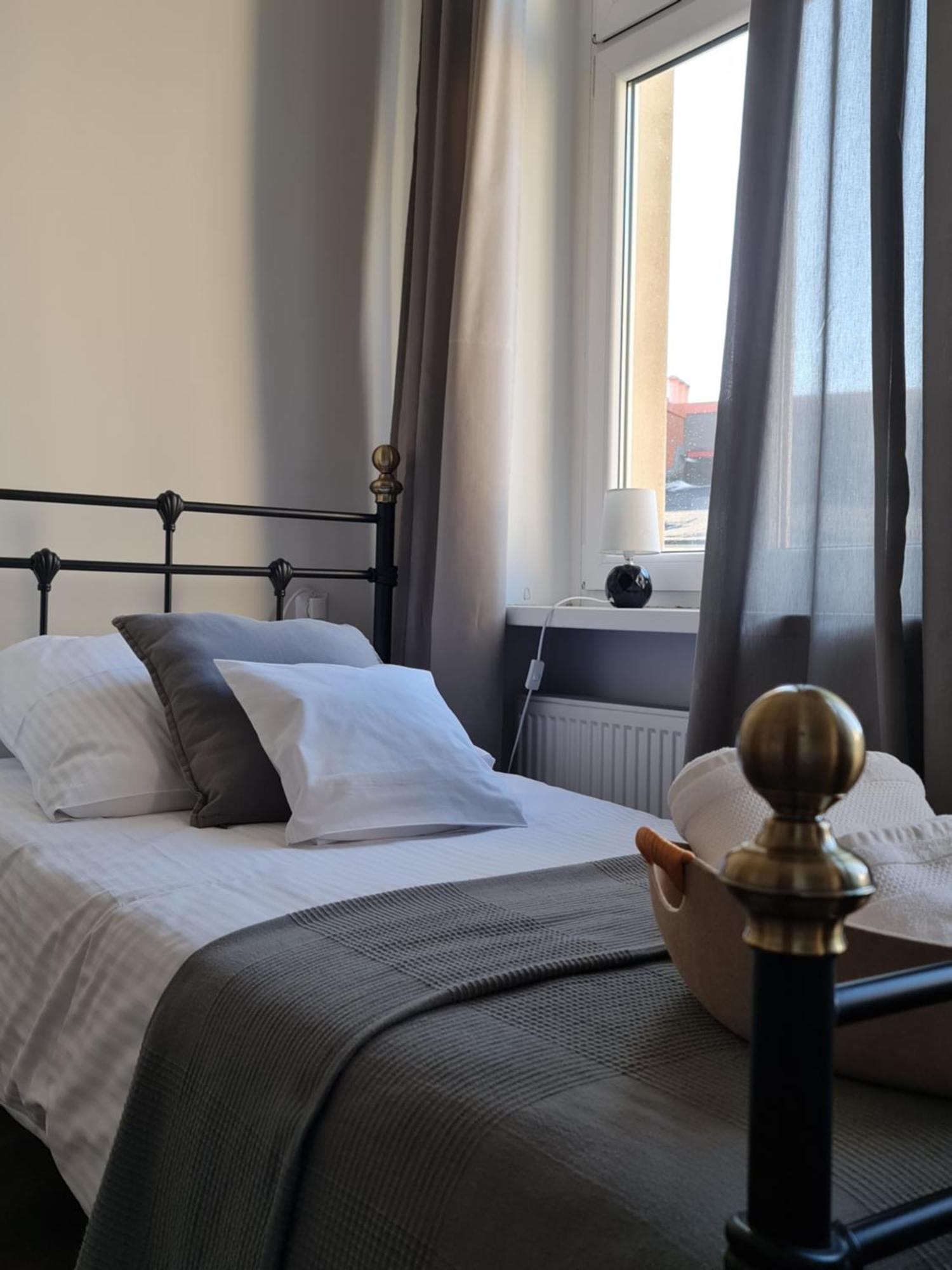 MARZEC Apartamenty Gniezno Pokój zdjęcie