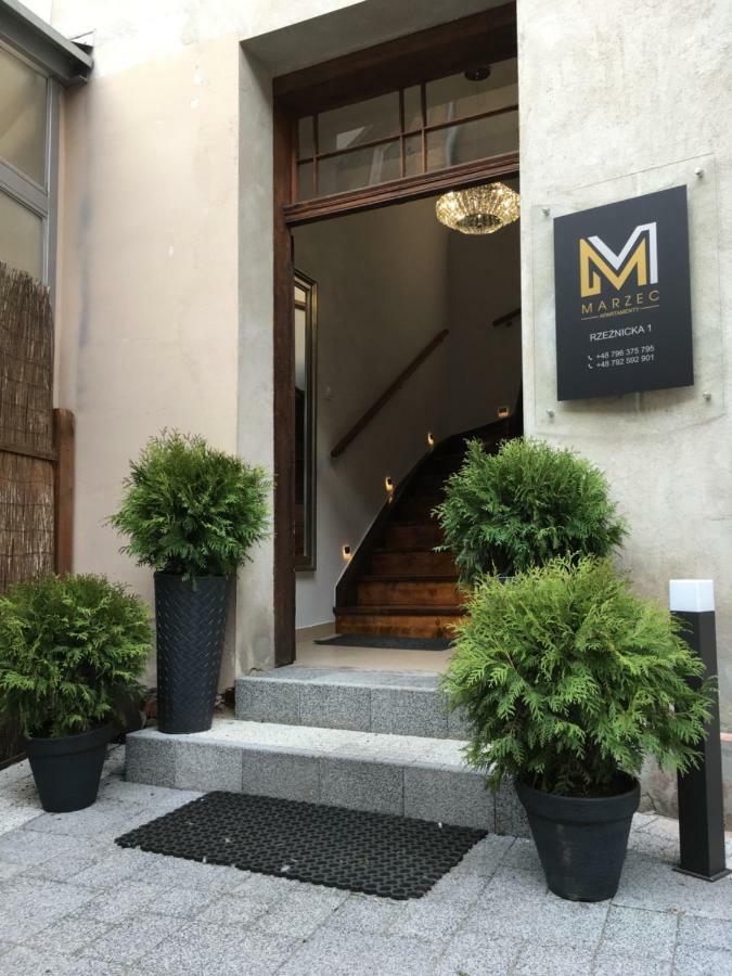 MARZEC Apartamenty Gniezno Zewnętrze zdjęcie
